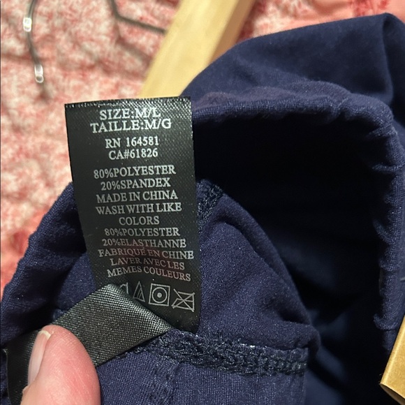 Just Cozy Navy Leggings. M/L. Size 6-12 stretch. Poly/ spandex. - Picture 9 of 9